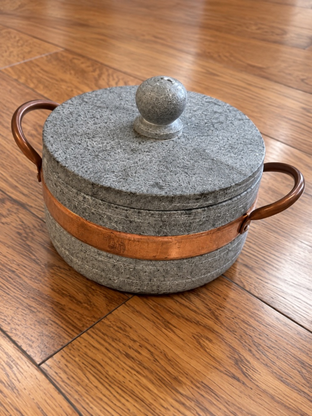 New Brazilian Soapstone Cooking Pot w/ Lid & Copper Handles Unseasoned
